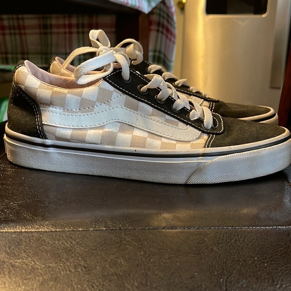 Women Pink Checkered Vans Size 7